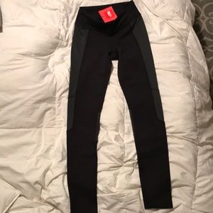 Women’s Northface XS Pants- NWT